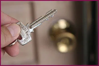 Raritan NJ Locksmith Store Raritan, NJ 908-378-8987 - 14-unlock-door