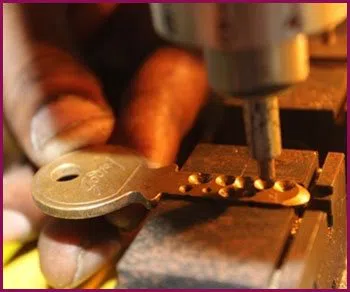 Raritan NJ Locksmith Store Raritan, NJ 908-378-8987 - 17-key-making
